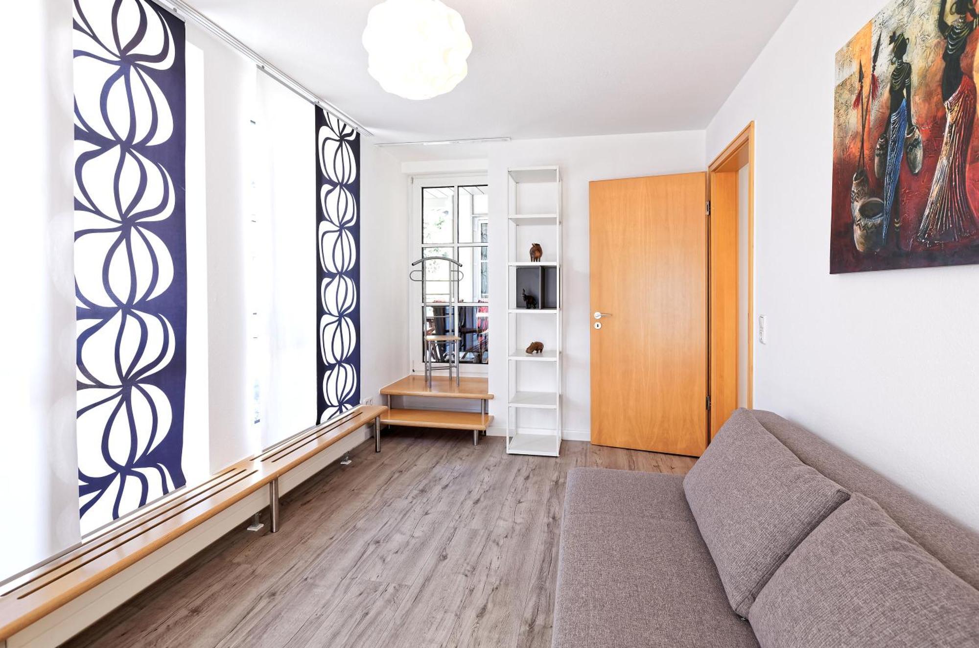Grosszuegiges Helles Penthouse -Komplette Etage- Mit Balkon Und Stellplatz In Ruhiger Lage Kulmbach Exterior photo